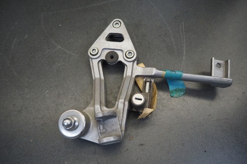 Bracket stay pillion step lh - bracket,